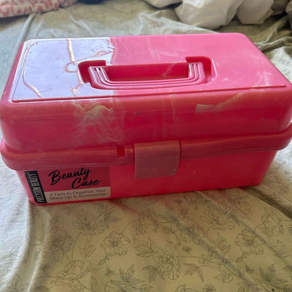 makeup box; barely used; great condition; pink